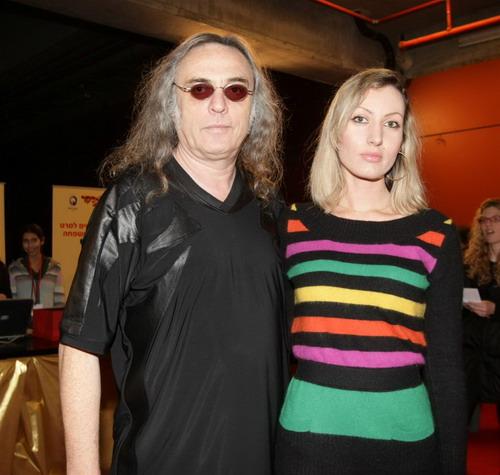 ���� ����